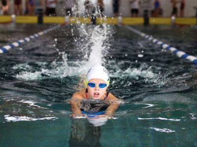 schimmbad-sachsen-schwimmen-wasser